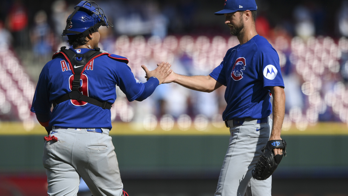 Alex Bregman sent to hospital after foul ball to face in Cubs win over Reds