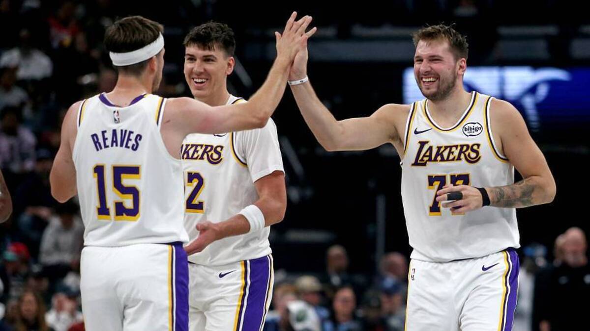  Austin Reaves is a perfect fit next to Luka Dončić | Petre Thomas-Imagn Images 