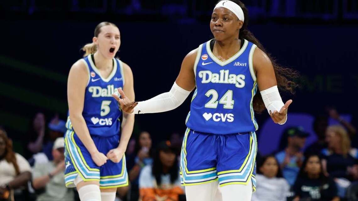 Arike Ogunbowale powers Wings to rout of Aces 