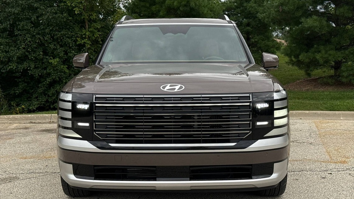 After a Week of Driving, Here Are Four Things I Loved About the 2027 Hyundai Palisade Hybrid Calligraphy 