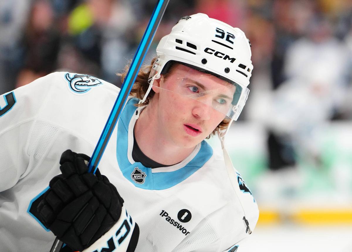  Utah Mammoth center Logan Cooley warm up before a 2026 Stanley Cup playoff game against the Vegas Golden Knights at T-Mobile Arena. Stephen R. Sylvanie-Imagn Images