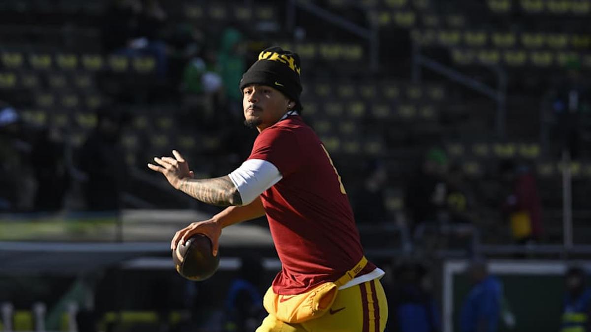  Nov 22, 2025; Eugene, Oregon, USA; Southern California Trojans quarterback Jayden Maiava (14) warms up before the game against the Oregon Ducks at Autzen Stadium. Mandatory Credit: Troy Wayrynen-Imagn Images | Troy Wayrynen-Imagn Images 