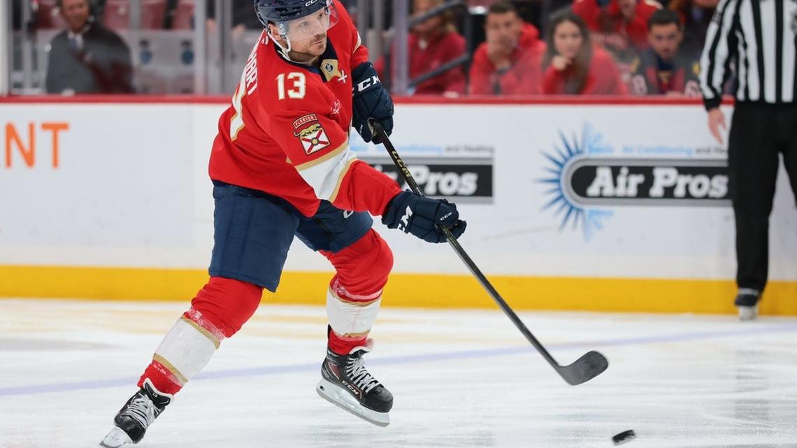 Jets score two third-period goals to stun Panthers