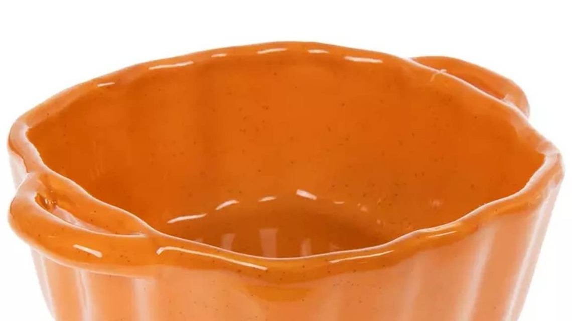 Hobby Lobby Is Selling the Cutest $4 Scalloped Baker for Cozy Fall Recipes 
