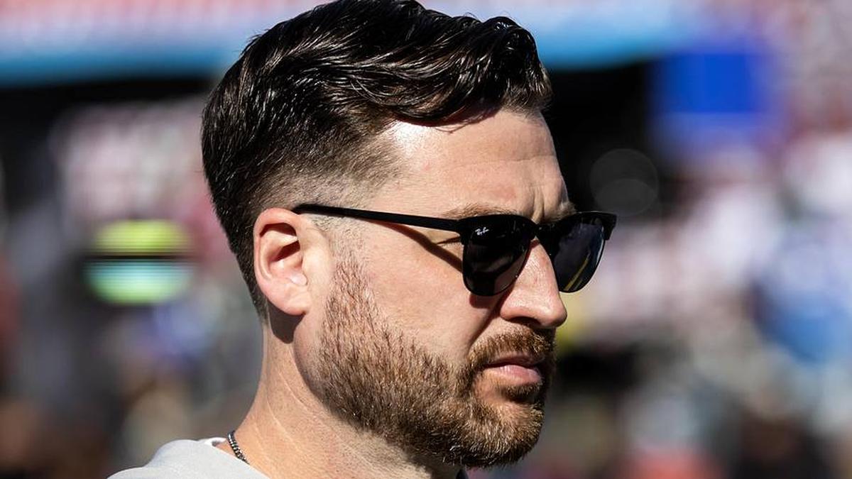  Feb 8, 2026; Santa Clara, CA, USA; Seattle Seahawks quarterbacks coach Andrew Janocko against the New England Patriots during Super Bowl LX at Levi's Stadium. Mandatory Credit: Mark J. Rebilas-Imagn Images | Mark J. Rebilas-Imagn Images 