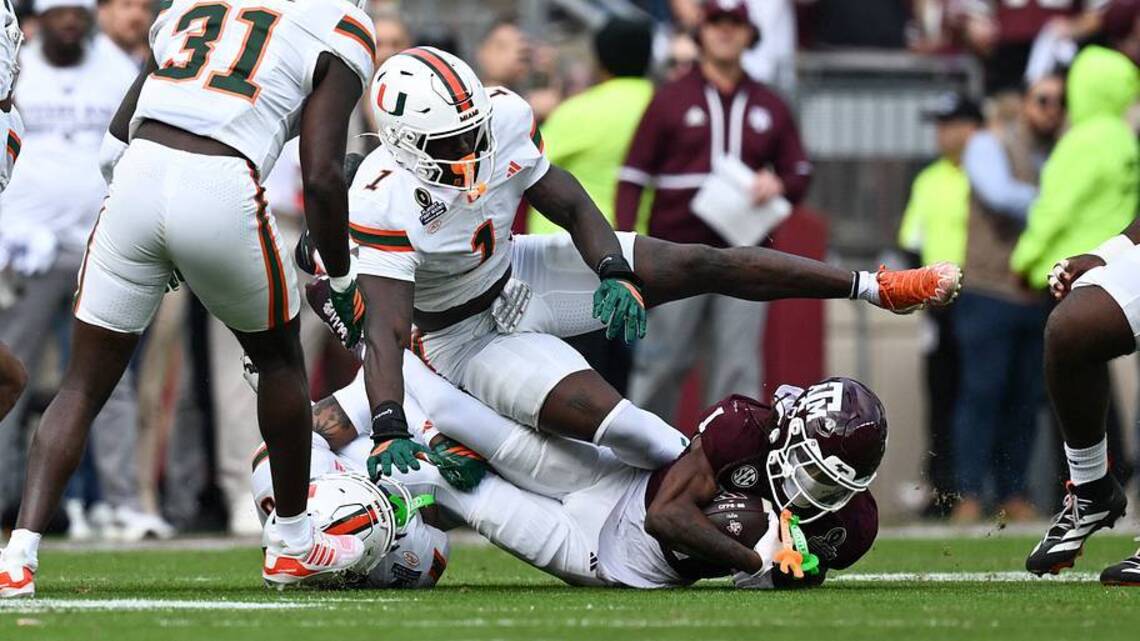 'Communication' Continues to be Miami's Defensive Focal Point Entering Dog Days of Camp