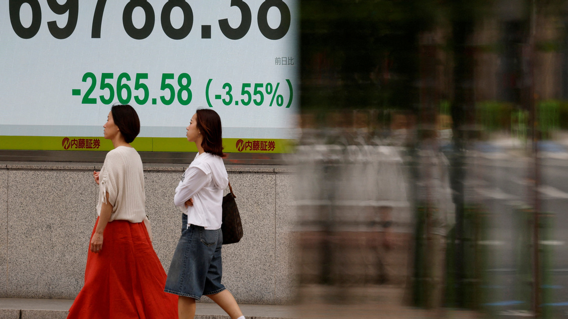 Asian markets tumble as US-Iran fighting lifts oil and bond yields 