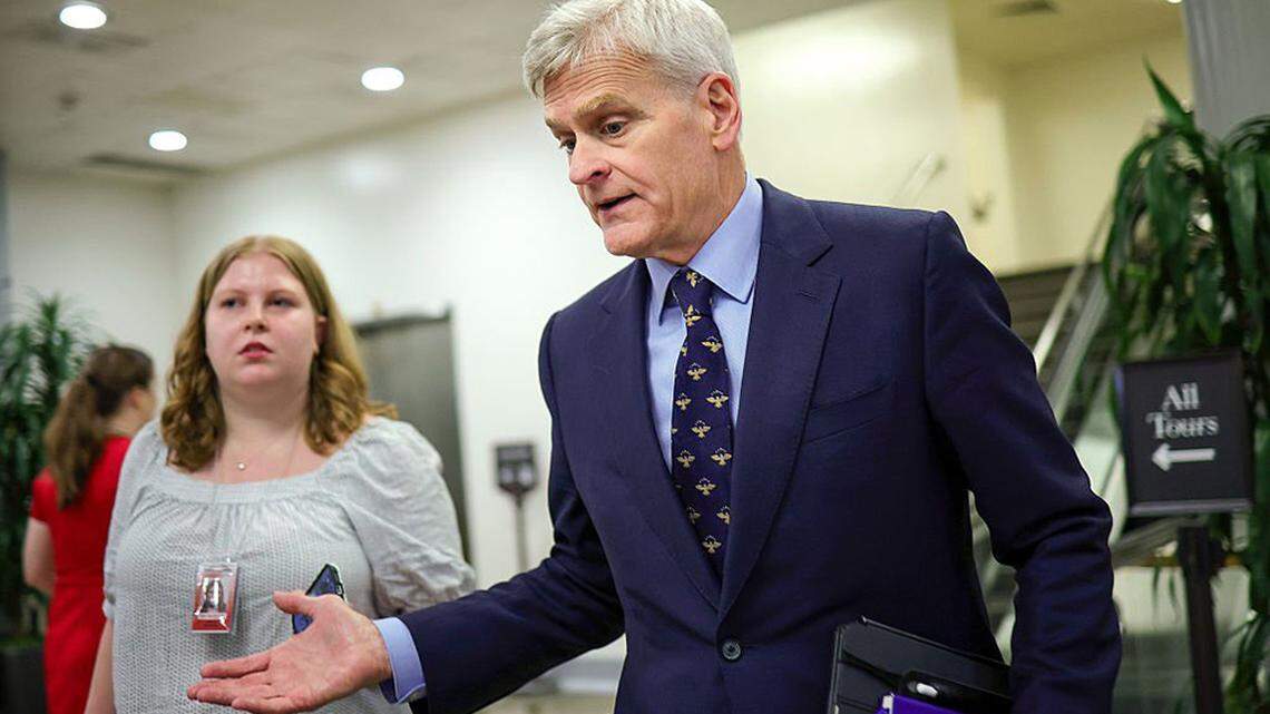 Senate advances measure curbing Trump's Iran war powers