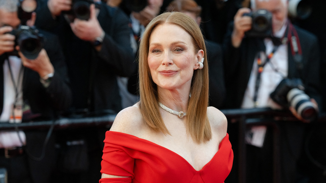 Julianne Moore Uses This $16 Face Cleanser for Healthy Skin After 60 