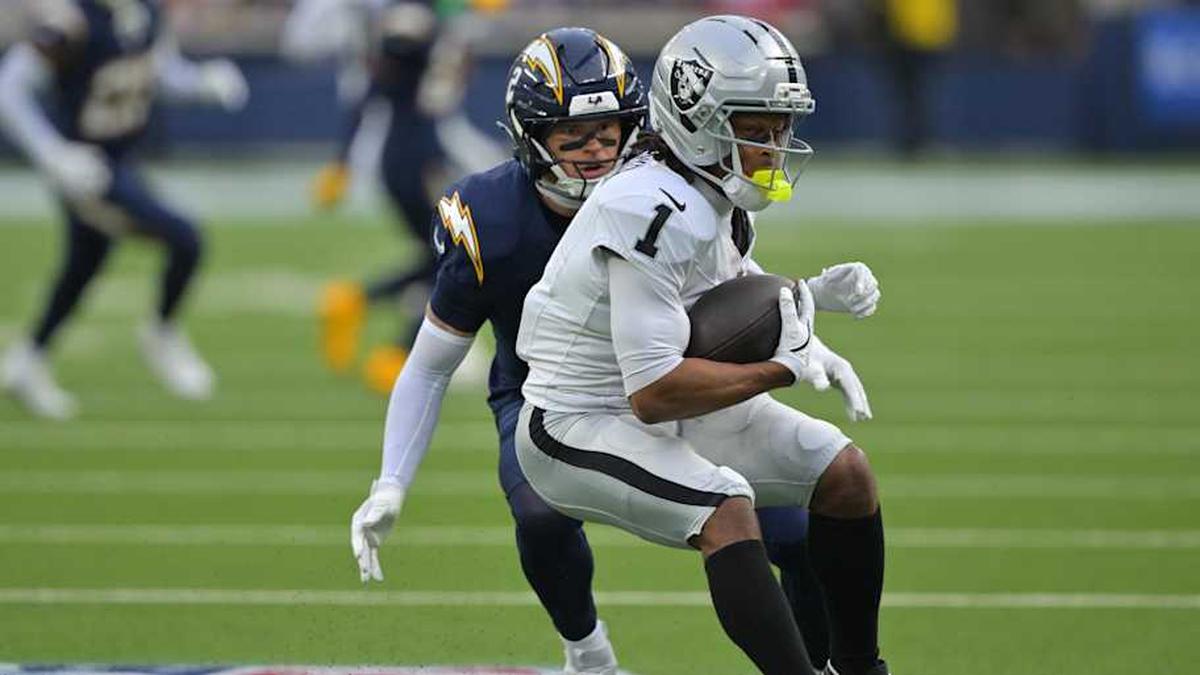  Nov 30, 2025; Inglewood, California, USA; Las Vegas Raiders wide receiver Tre Tucker (1) makes a catch against the Los Angeles Chargers during the first half at SoFi Stadium. Mandatory Credit: Jayne Kamin-Oncea-Imagn Images | Jayne Kamin-Oncea-Imagn Images 