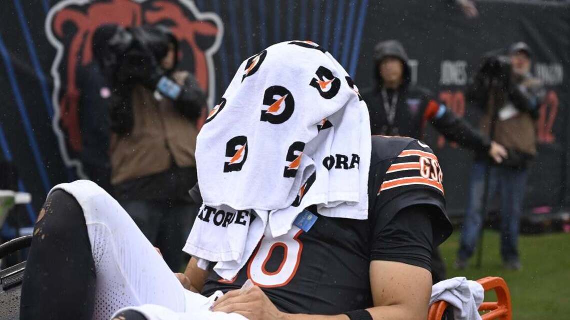Bears third-string QB Case Keenum prepares to start against Eagles