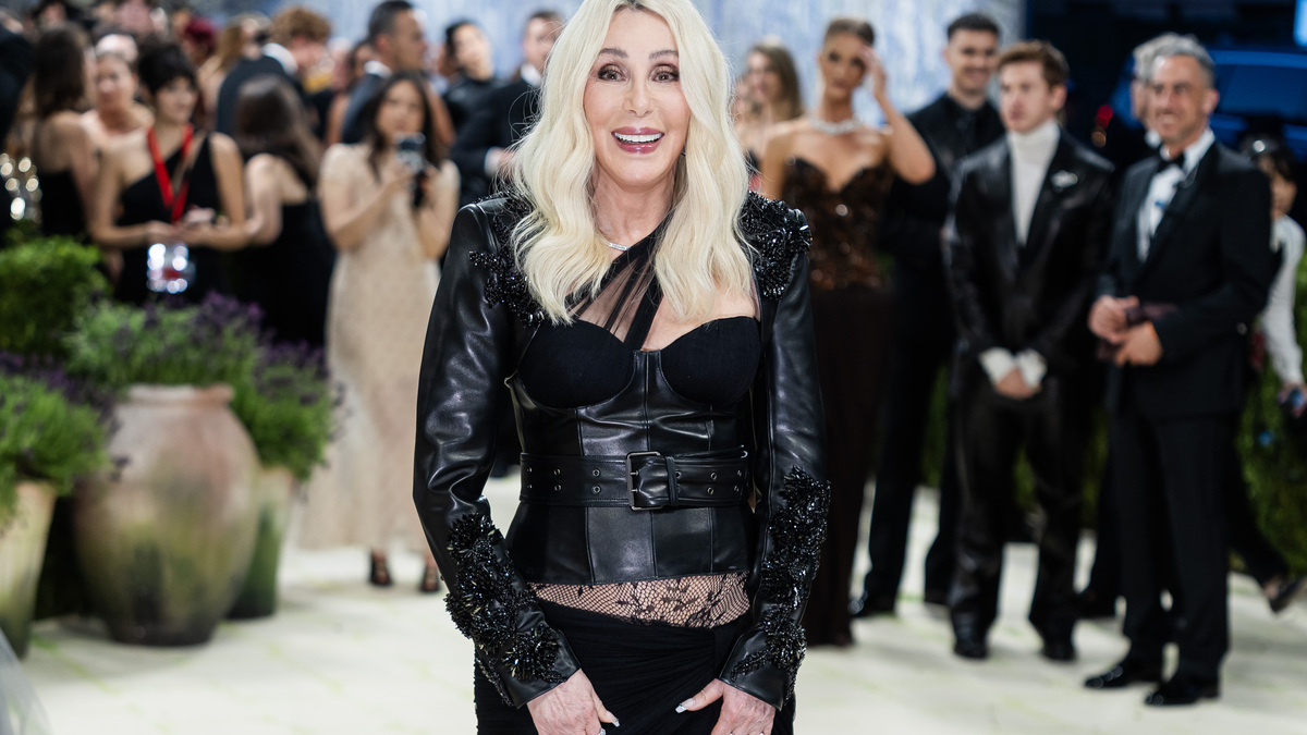 NEW YORK, NEW YORK - MAY 04: Cher attends the 2026 Met Gala Celebrating "Costume Art" at Metropolitan Museum of Art on May 04, 2026 in New York City. (Photo by TheStewartofNY/Getty Images)