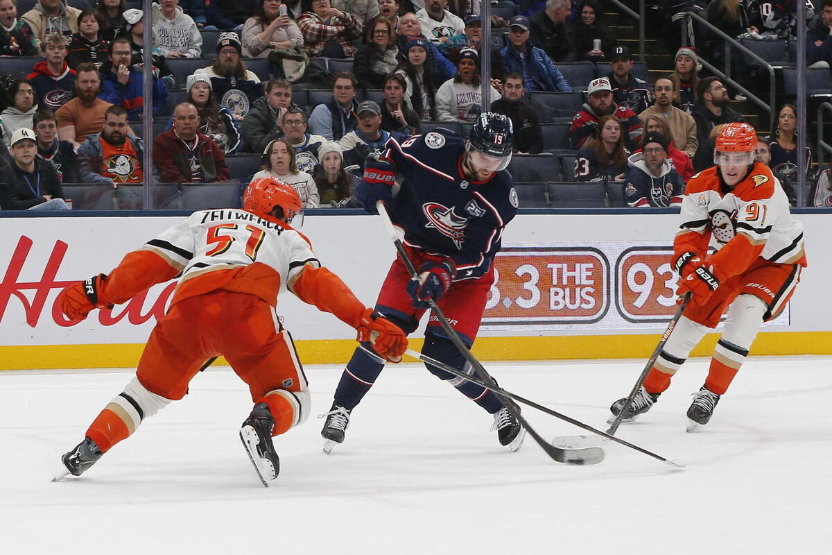  Is Blue Jackets' Fantilli Next After Flyers' Bold Move For Carlsson? 
