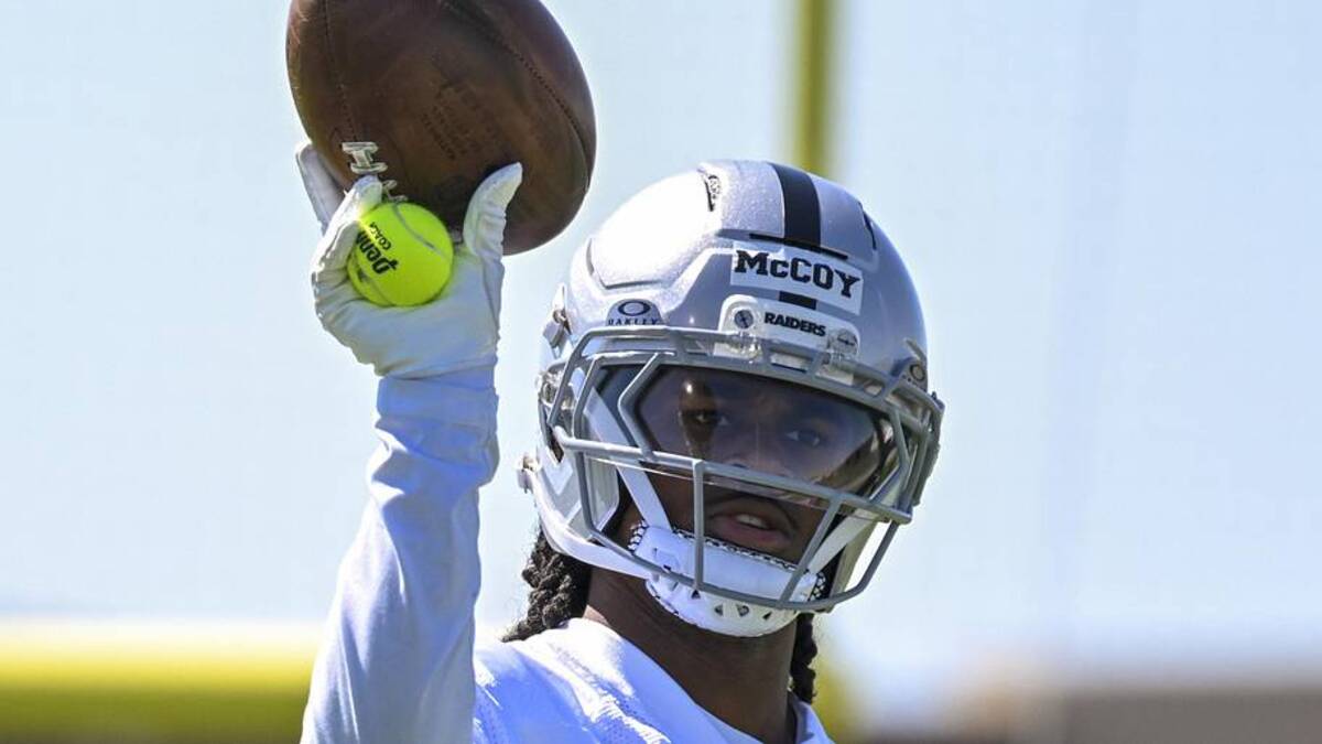  May 20, 2026; Henderson, NV, USA; Las Vegas Raiders cornerback Jermod McCoy (28) practices during organized team activities at Intermountain Health Performance Center. Mandatory Credit: Candice Ward-Imagn Images | Candice Ward-Imagn Images 