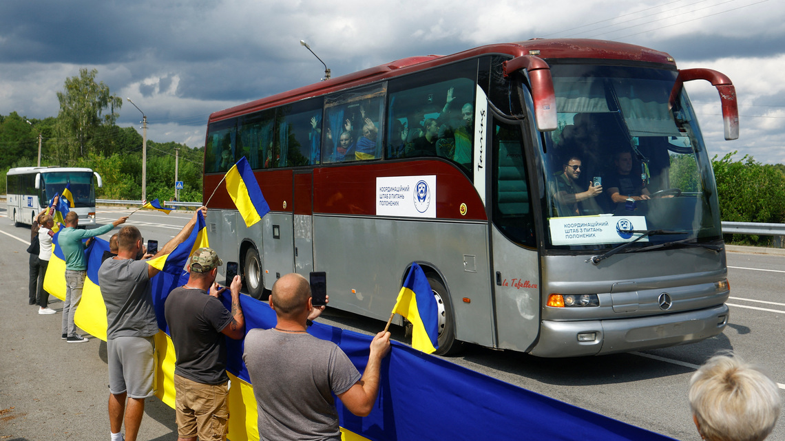 Russia and Ukraine swap 103 prisoners of war each 