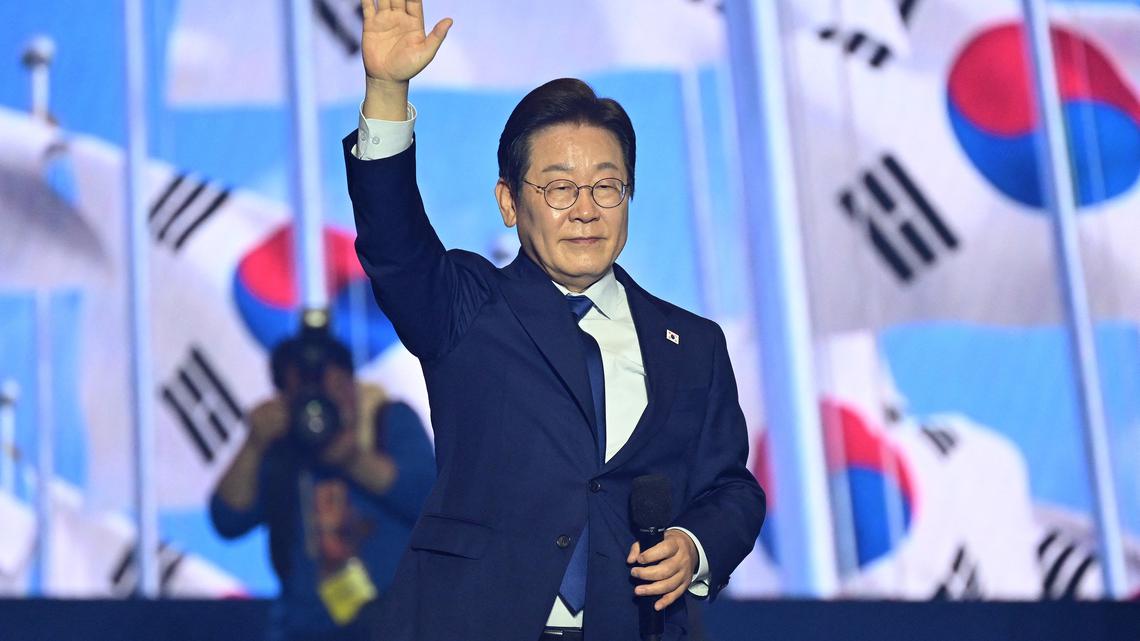 North Korea fires projectile after South Korean leader's apology 