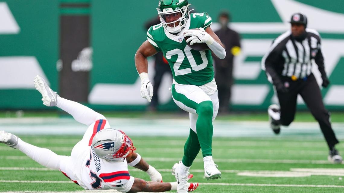 Jets wrap up RB Breece Hall with franchise tag 