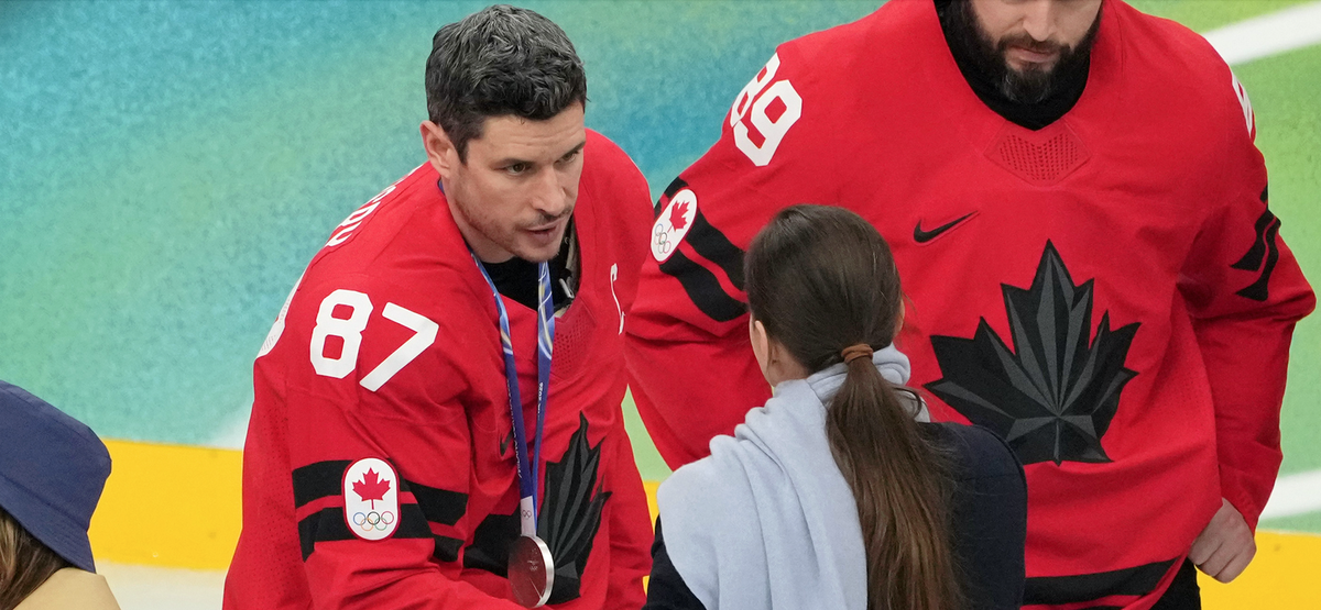  In Hindsight, Maybe A Less-Than-Healthy Sidney Crosby Should Have Chosen To Play 