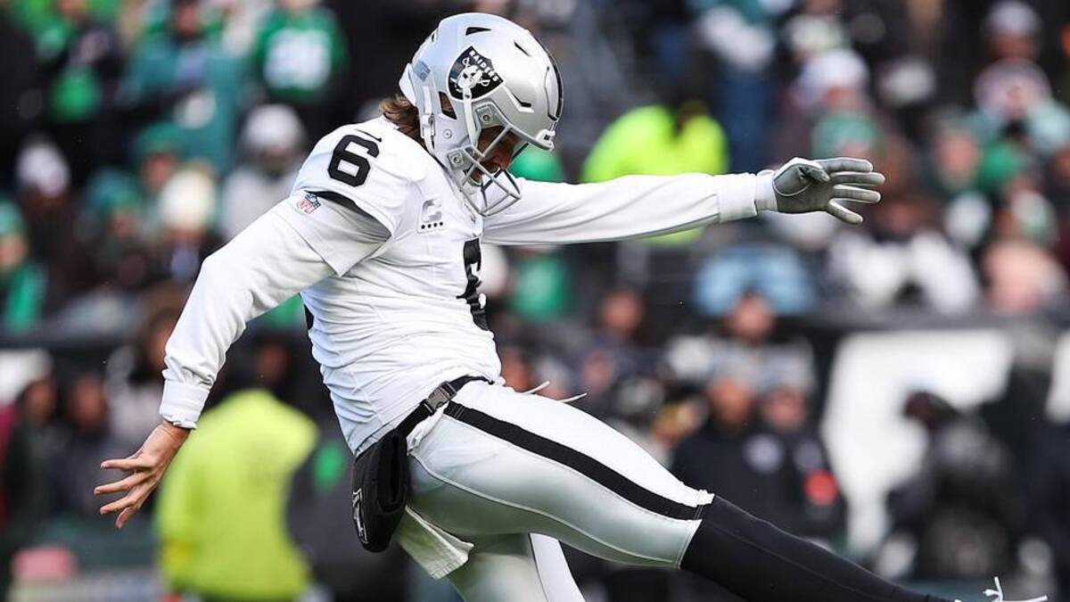  Dec 14, 2025; Philadelphia, Pennsylvania, USA; Las Vegas Raiders punter AJ Cole (6) punts during the second quarter against the Philadelphia Eagles at Lincoln Financial Field. Mandatory Credit: Bill Streicher-Imagn Images | Bill Streicher-Imagn Images 