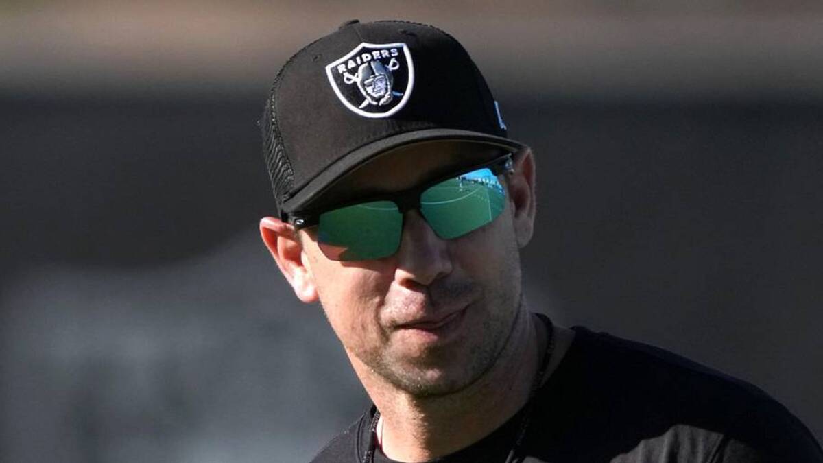  Jun 9, 2026; Henderson, NV, USA; Las Vegas Raiders coach Klint Kubiak during minicamp at Intermountain Health Performance Center. Mandatory Credit: Kirby Lee-Imagn Images | Kirby Lee-Imagn Images 