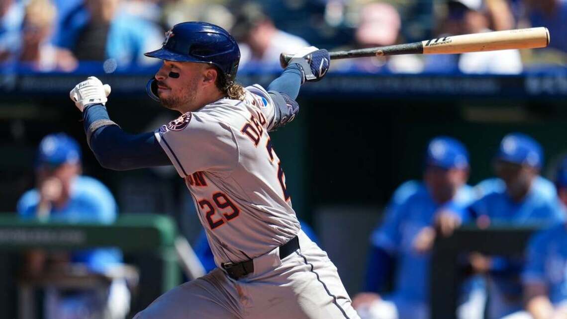 Astros expect offense to ignite in opener vs. Tigers 