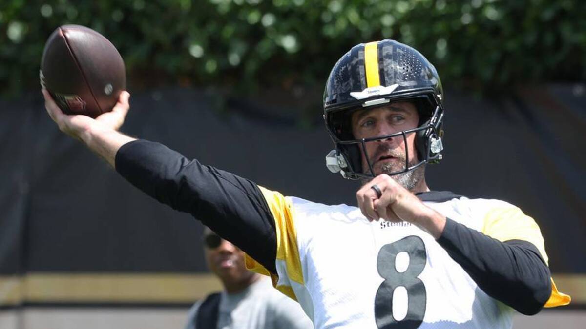  May 28, 2026; Pittsburgh, PA, USA; Pittsburgh Steelers quarterback Aaron Rodgers (8) participates in OTA drills at the UPMC Rooney Sports Complex. Mandatory Credit: Charles LeClaire-Imagn Images | Charles LeClaire-Imagn Images 