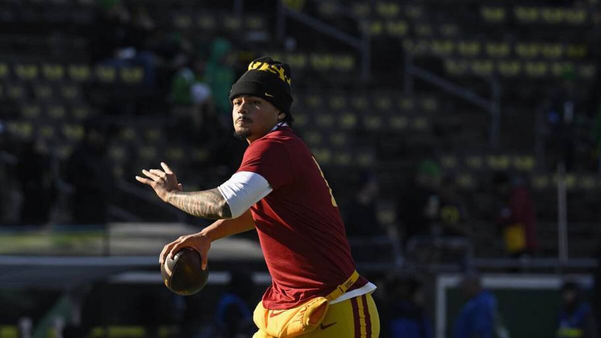  Nov 22, 2025; Eugene, Oregon, USA; Southern California Trojans quarterback Jayden Maiava (14) warms up before the game against the Oregon Ducks at Autzen Stadium. Mandatory Credit: Troy Wayrynen-Imagn Images | Troy Wayrynen-Imagn Images 
