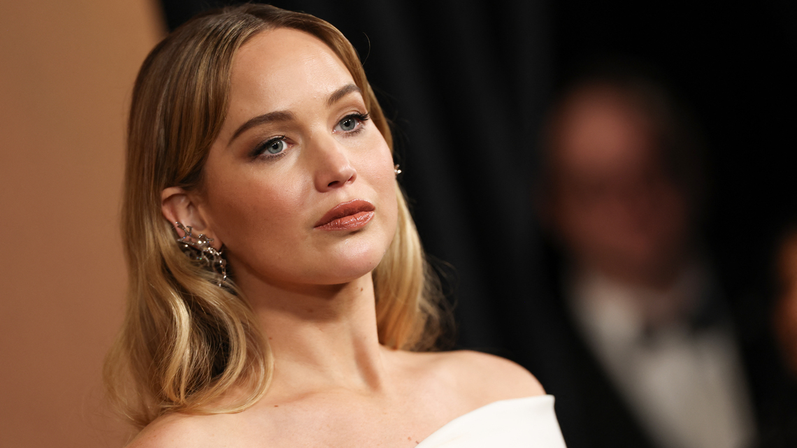 Jennifer Lawrence's Leopard Shoes Are the Cool-Girl Alternative to Flats 