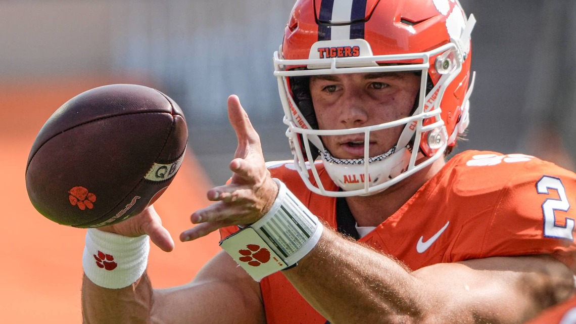 Cade Klubnik's Fast Start Has Bailey Zappe Sweating for the Jets' Backup Job 