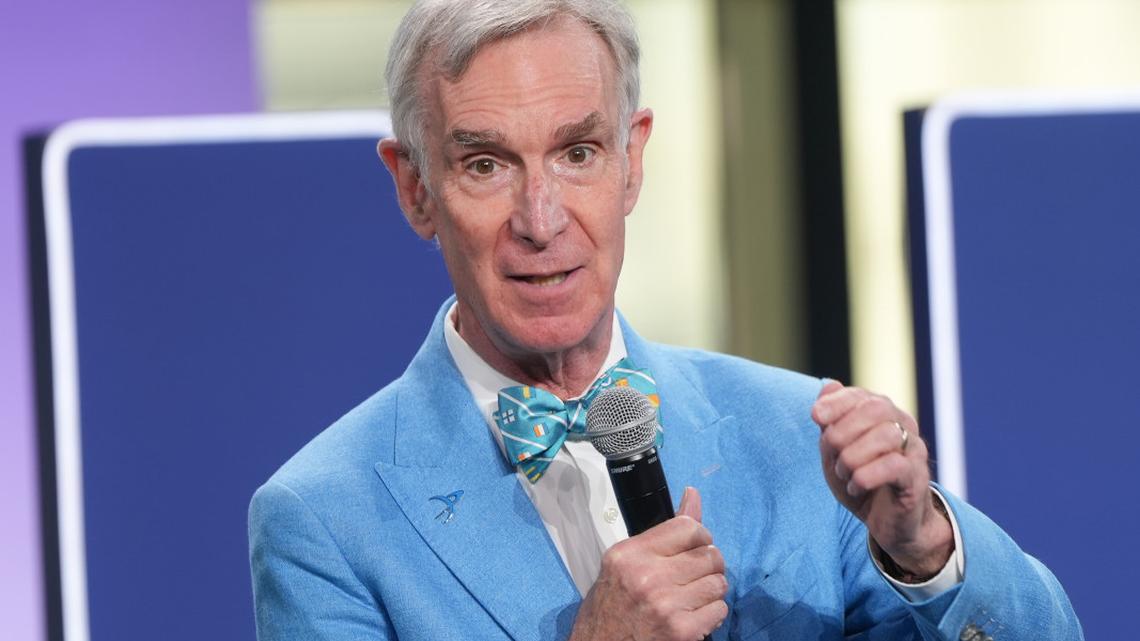 '90s Kids Lock In, Bill Nye And Steve From 'Blue's Clues' Gave An Interview Together 