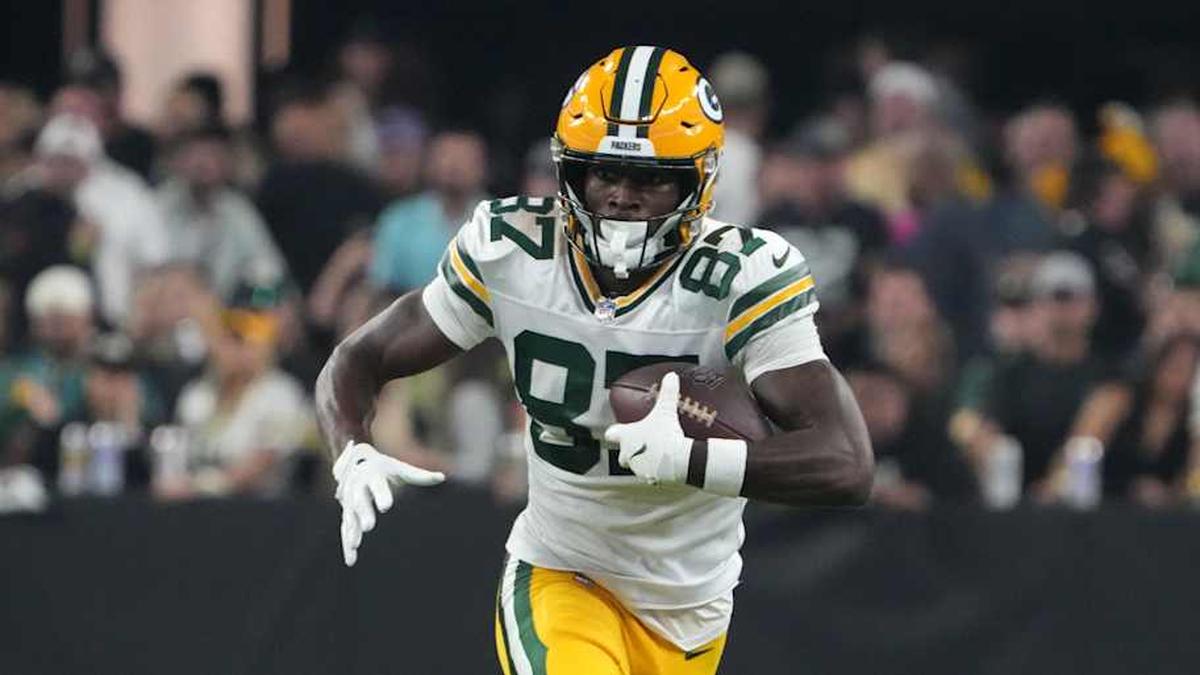  Oct 9, 2023; Paradise, Nevada, USA; Green Bay Packers wide receiver Romeo Doubs (87) carries the ball against the Las Vegas Raiders in the second half at Allegiant Stadium. Mandatory Credit: Kirby Lee-Imagn Images | Kirby Lee-Imagn Images 
