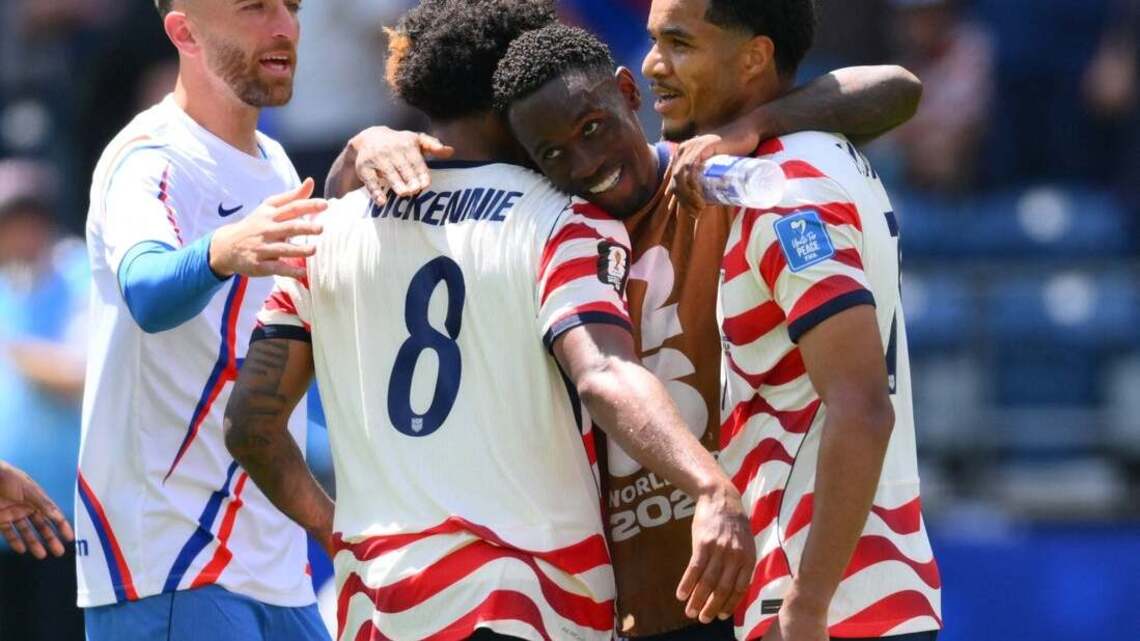 No Pulisic, no problem: USMNT beat Australia 2-0 to clinch spot in knockout round 