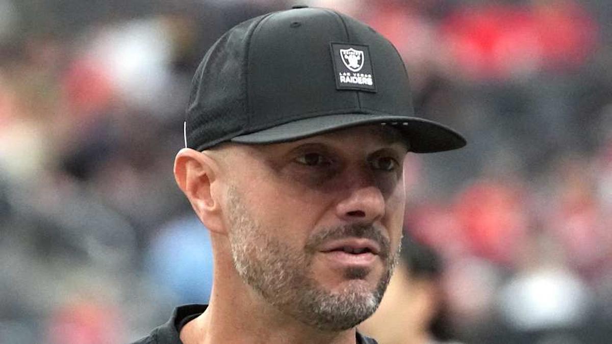  Jan 4, 2026; Paradise, Nevada, USA; Las Vegas Raiders general manager John Spytek reacts during the game against the Kansas City Chiefs at Allegiant Stadium. Mandatory Credit: Kirby Lee-Imagn Images | Kirby Lee-Imagn Images 