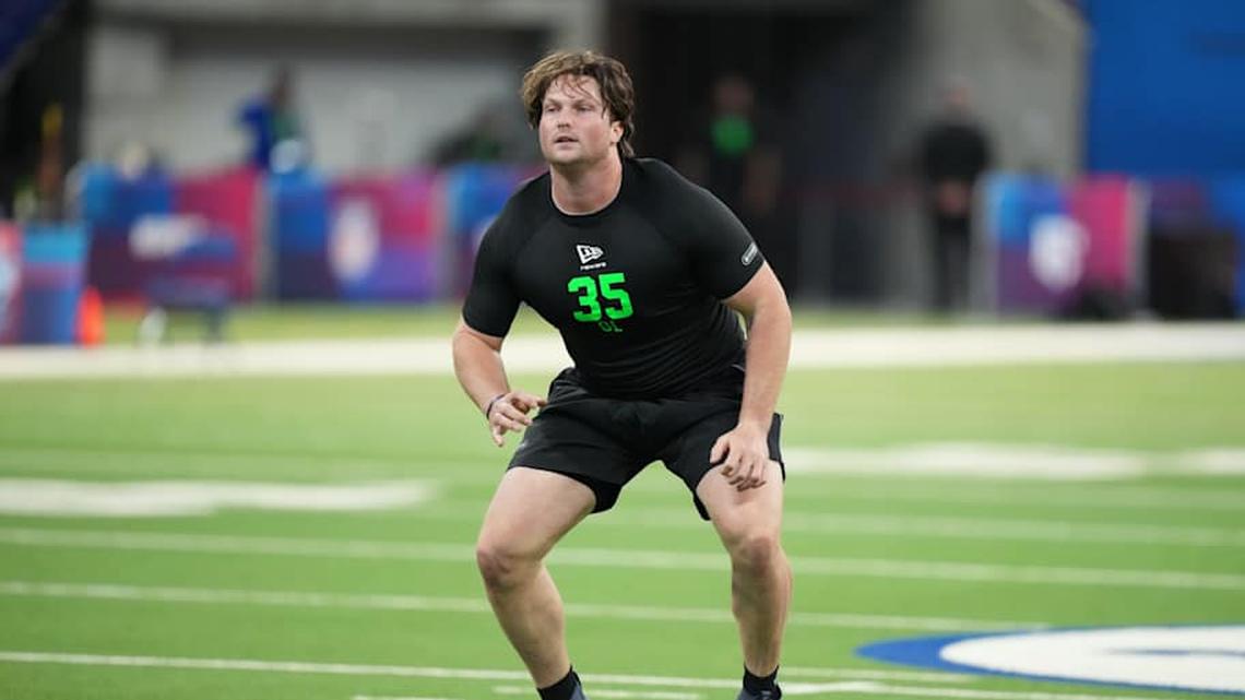 Mar 1, 2026; Indianapolis, IN, USA; Clemson offensive lineman Blake Miller (OL35) during the NFL Scouting Combine at Lucas Oil Stadium. | Kirby Lee-Imagn Images 