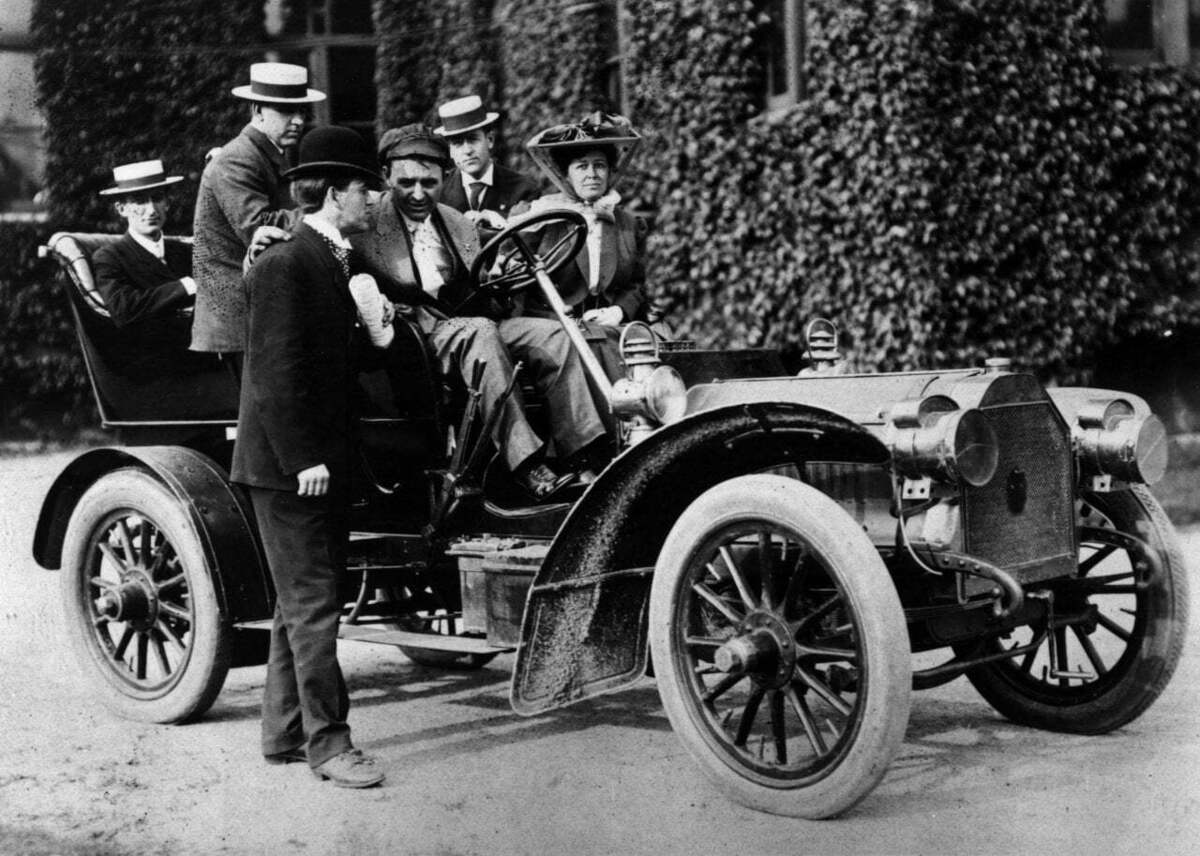  National Motor Museum/Heritage Images // Getty Images 