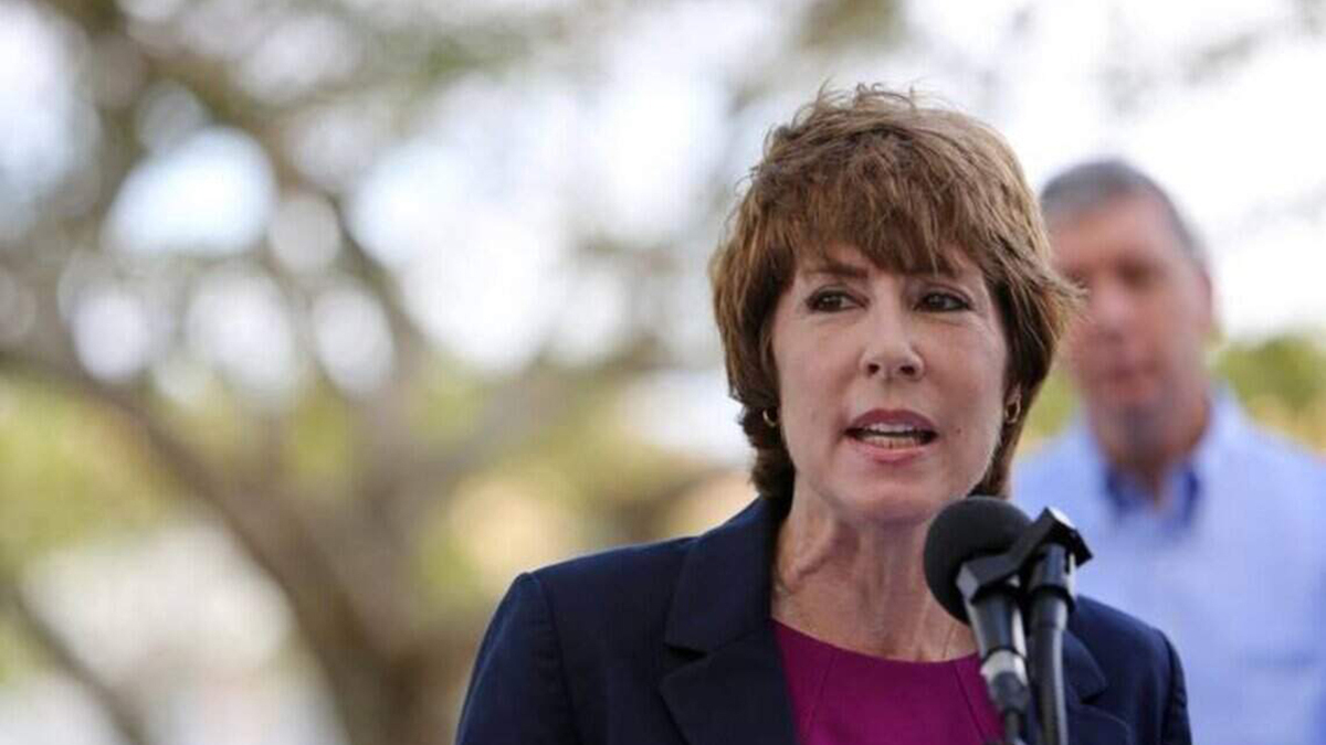 Former U.S. Rep. Gwen Graham joined Democratic gubernatorial candidate David Jolly on Wednesday as his running mate in the 2026 election to replace Gov. Ron DeSantis. (Emily Michot/Miami Herald/TNS)