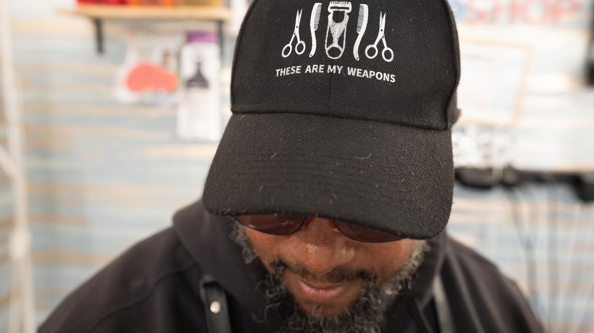 Cleo Randall says Siddiq is "always supporting the neighborhood, serving the neighborhood, taking care of people who don’t have money." (Jessica Griffin/The Philadelphia Inquirer/TNS)