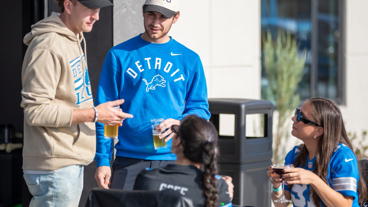Detroit is No. 1 in never-married adults. Entrepreneurs are stepping in