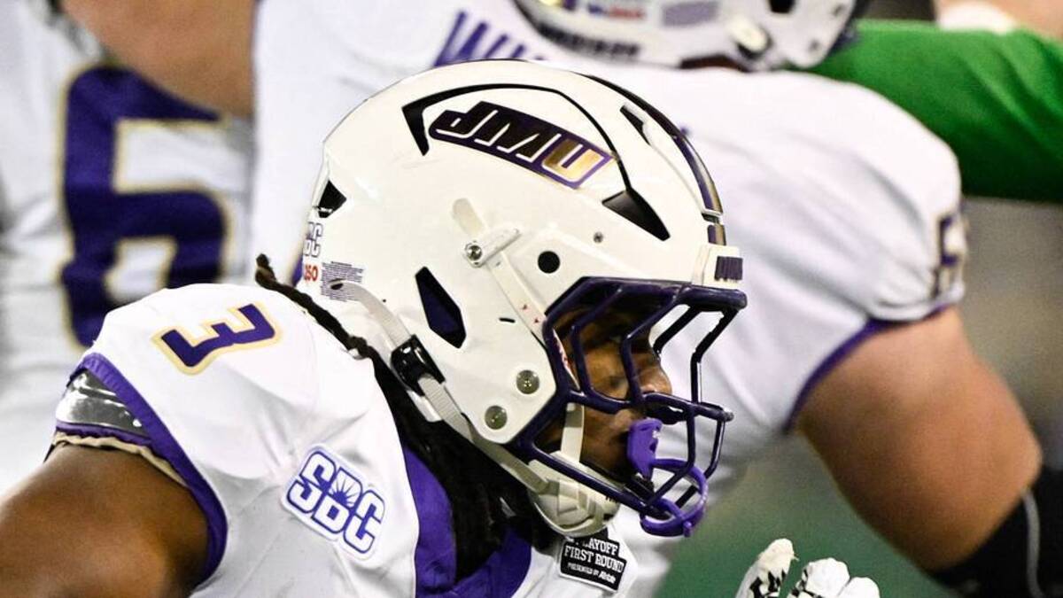  Dec 20, 2025; Eugene, OR, USA; James Madison Dukes running back Wayne Knight (3) rushes during the second quarter against the Oregon Ducks at Autzen Stadium. Mandatory Credit: Troy Wayrynen-Imagn Images | IMAGN IMAGES via Reuters Connect 