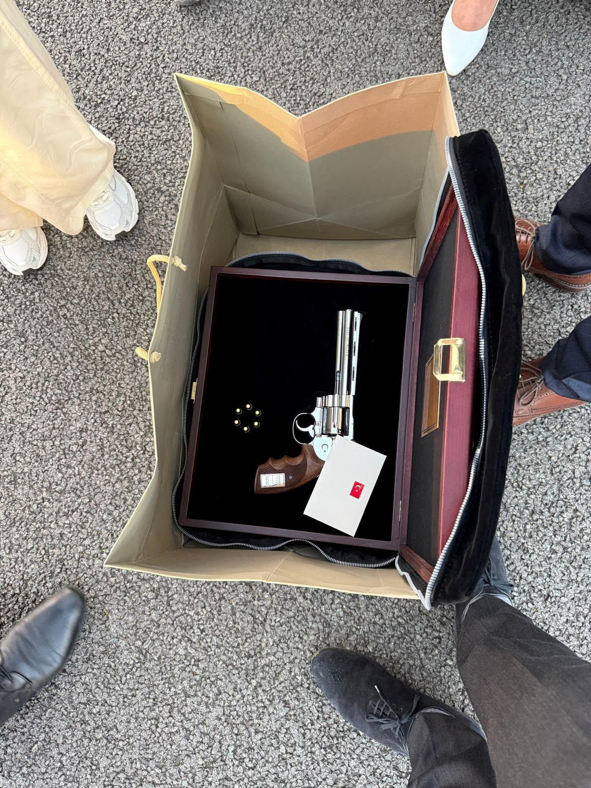 A gun gifted by Turkish President Recep Tayyip Erdogan to Belgium's Prime Minister Bart De Wever at NATO summit in Ankara. Office of the Prime Minister of Belgium/Handout via REUTERS