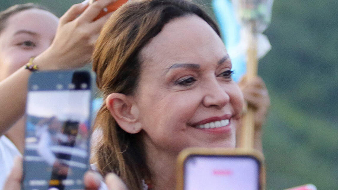 Venezuelan opposition leader returns home from exile