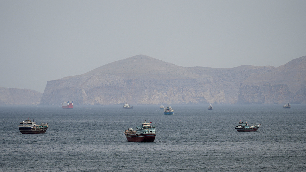 FILE PHOTO: Ships and boats in the Strait of Hormuz, Musandam, Oman, April 22, 2026. REUTERS/Stringer/File Photo