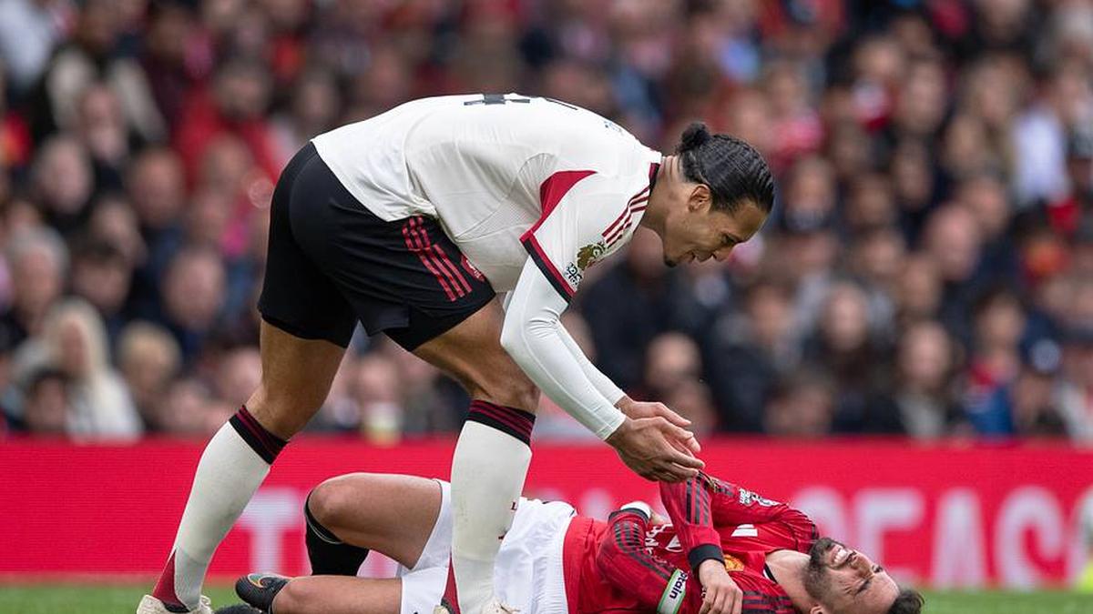  Virgil van Dijk (left) knows a thing or two about getting a lucrative new deal at a late stage of his career. | Visionhaus/Getty Images 