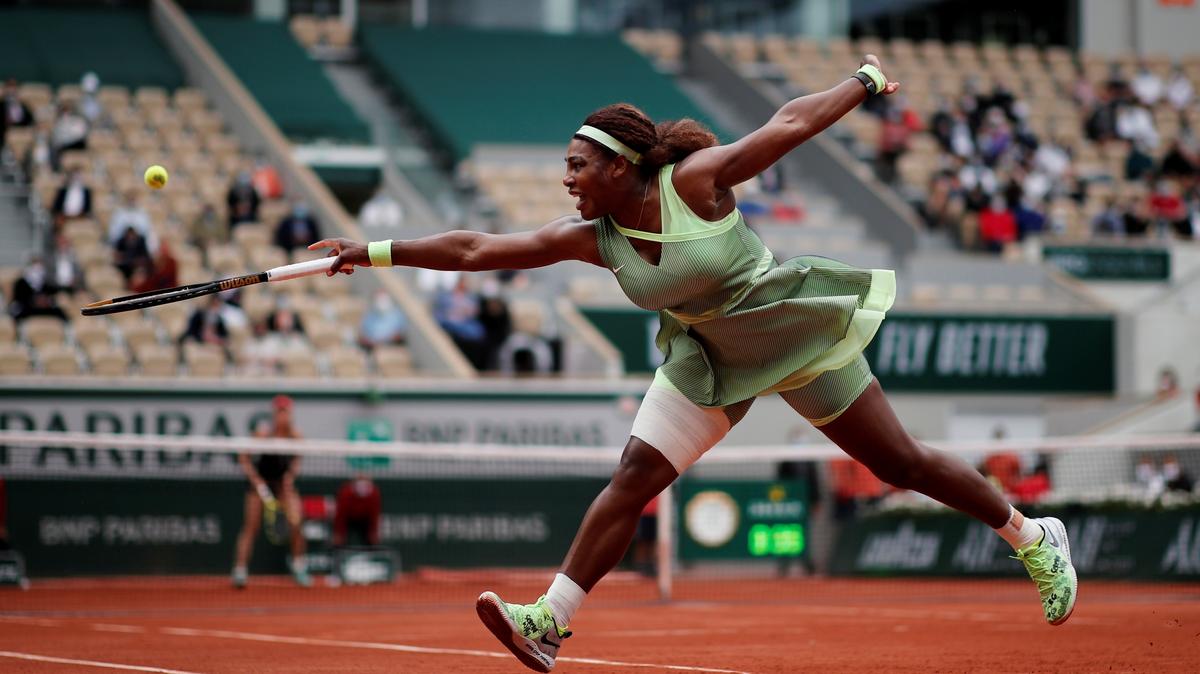 FILE PHOTO: Tennis - French Open - Roland Garros, Paris, France - June 4, 2021 Serena Williams of the U.S. in action during her third round match against Danielle Rose Collins of the U.S. REUTERS/Benoit Tessier/File Photo