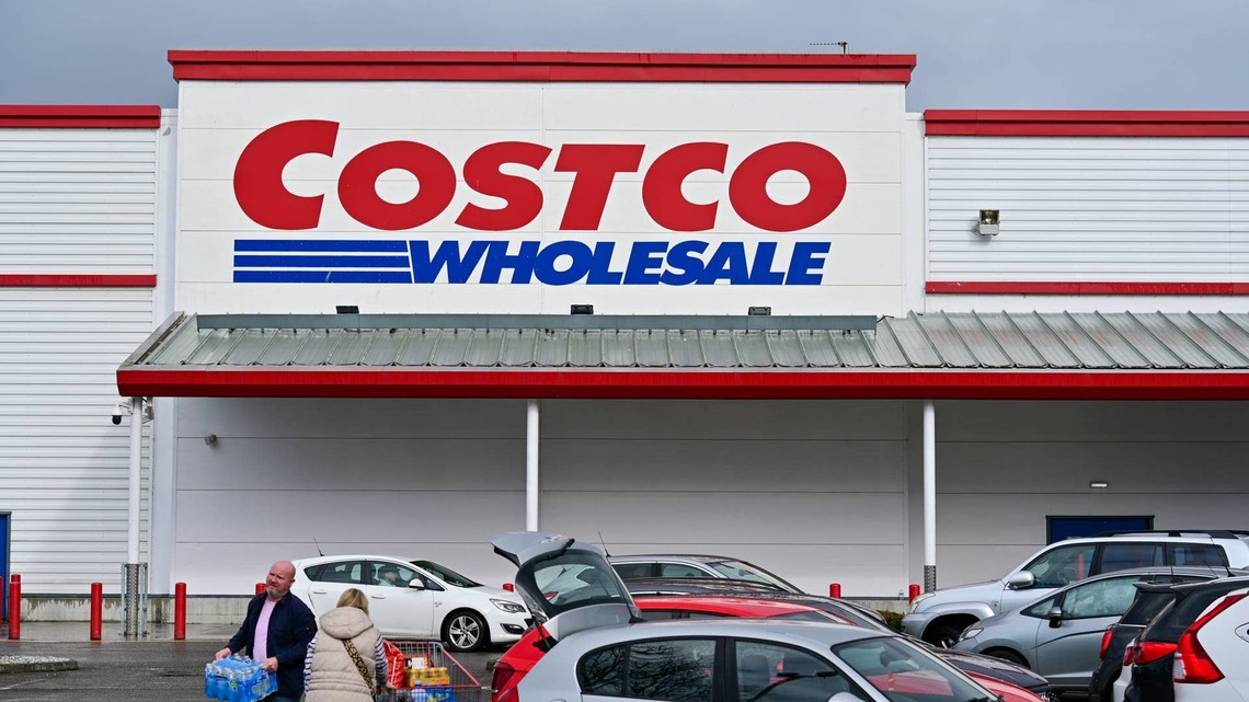 Costco's Charming 12-Piece Stoneware Dinnerware Set Will Transport You to the Sicily Coast 