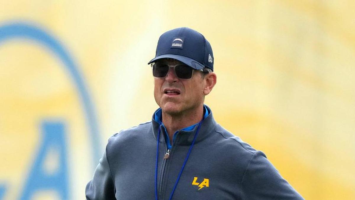  May 11, 2026; El Segundo, CA, USA; Los Angeles Chargers coach Jim Harbaugh watches during offseason workouts at The Bolt. Mandatory Credit: Kirby Lee-Imagn Images | Kirby Lee-Imagn Images 