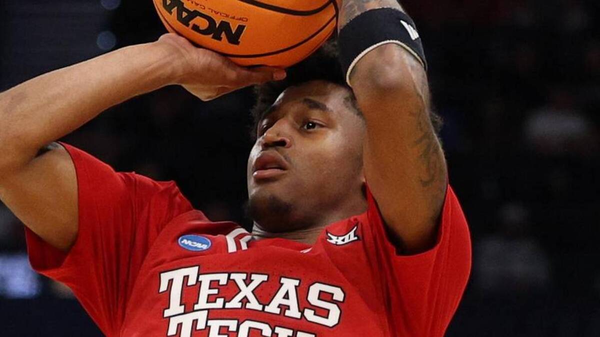  Mar 22, 2026; Tampa, FL, USA; Texas Tech Red Raiders guard Jaylen Petty (11) shoots the ball against the Alabama Crimson Tide in the first half during a second round game of the men's 2026 NCAA Tournament at Benchmark International Arena. Mandatory Credit: Nathan Ray Seebeck-Imagn Images | Nathan Ray Seebeck-Imagn Images 