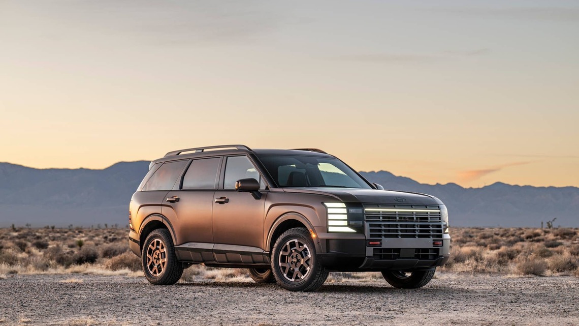 2026 Hyundai Palisade Hybrid vs. Gas Palisade: We Ran the Numbers to See Which One Actually Costs Less 