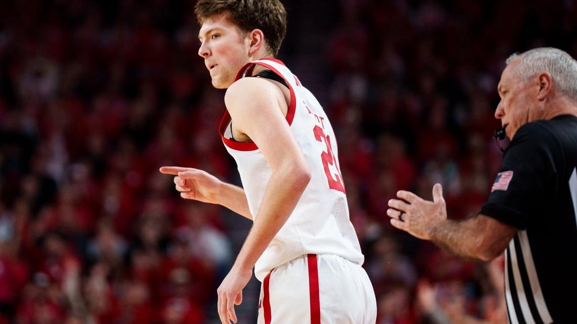 Pryce Sandfort hits 6 3s as No. 7 Nebraska defeats Northwestern 
