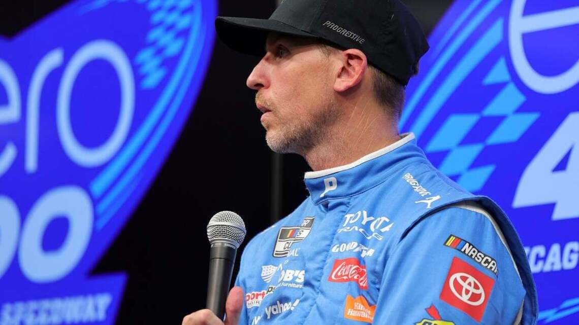 Denny Hamlin edges Kyle Larson for pole at Chicagoland 